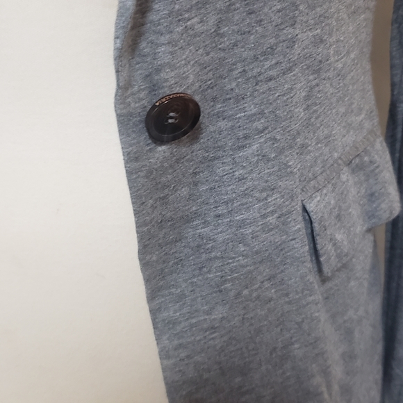 Bcbg maxazria sweater jacket, size small, light grey - Picture 4 of 7